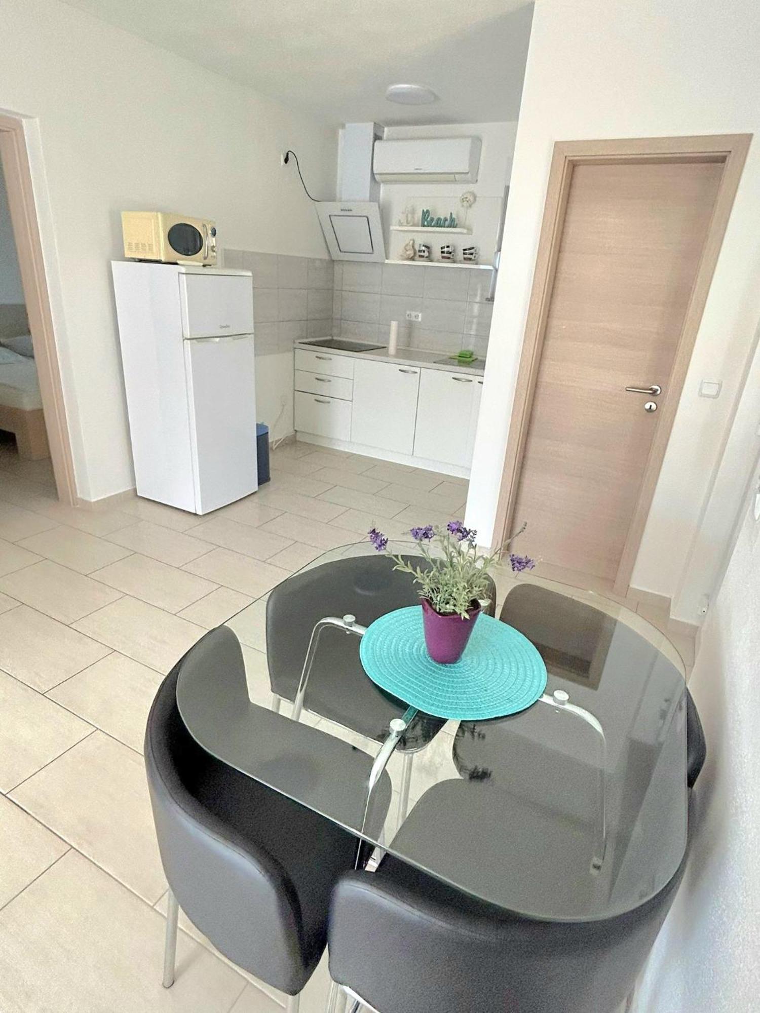 Adria Apartment *