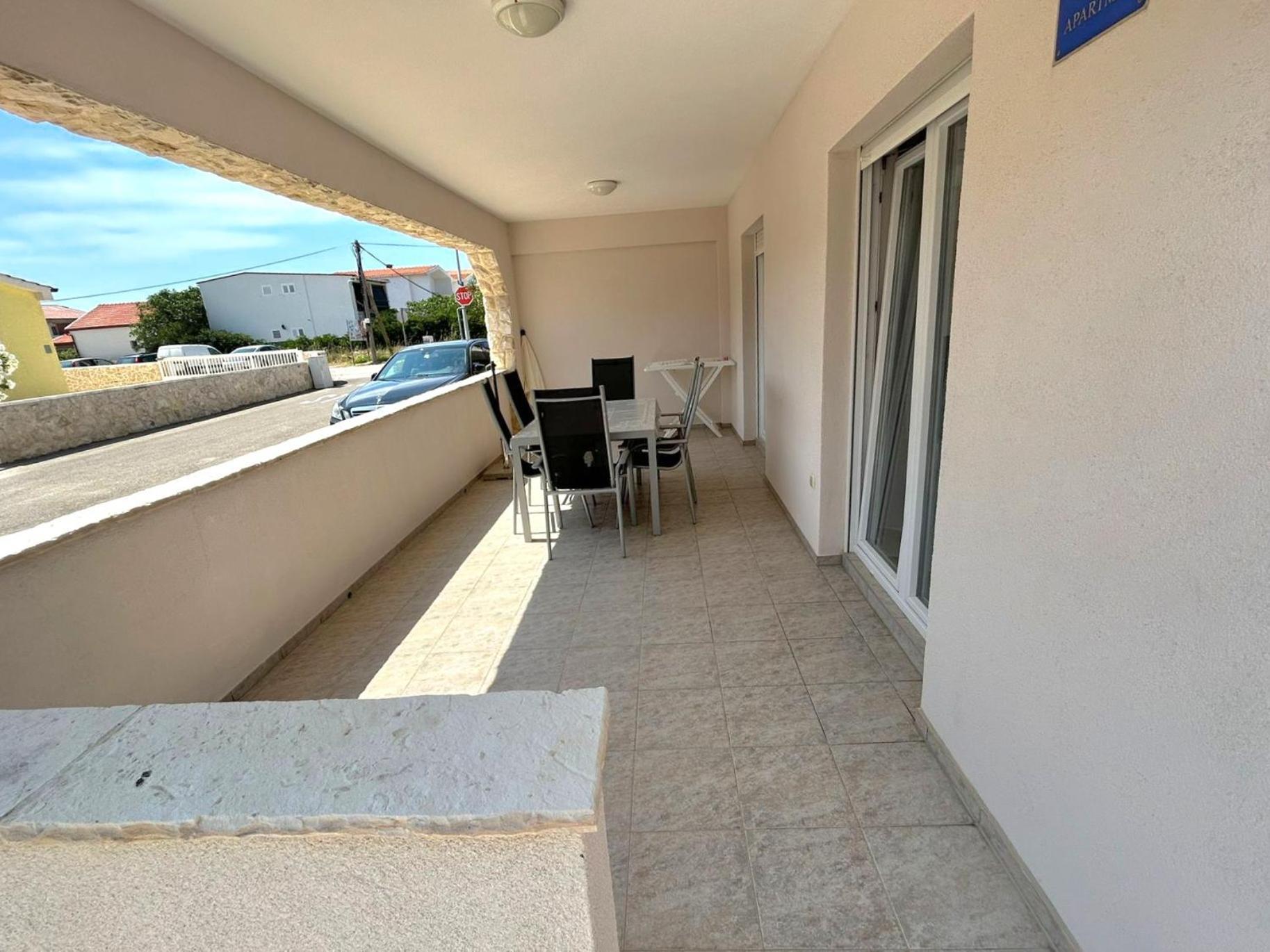 Adria Apartment Vir
